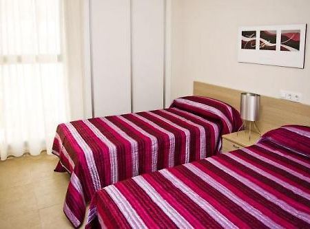 Отель Realrent Plaza Mayor Кальпе Номер фото